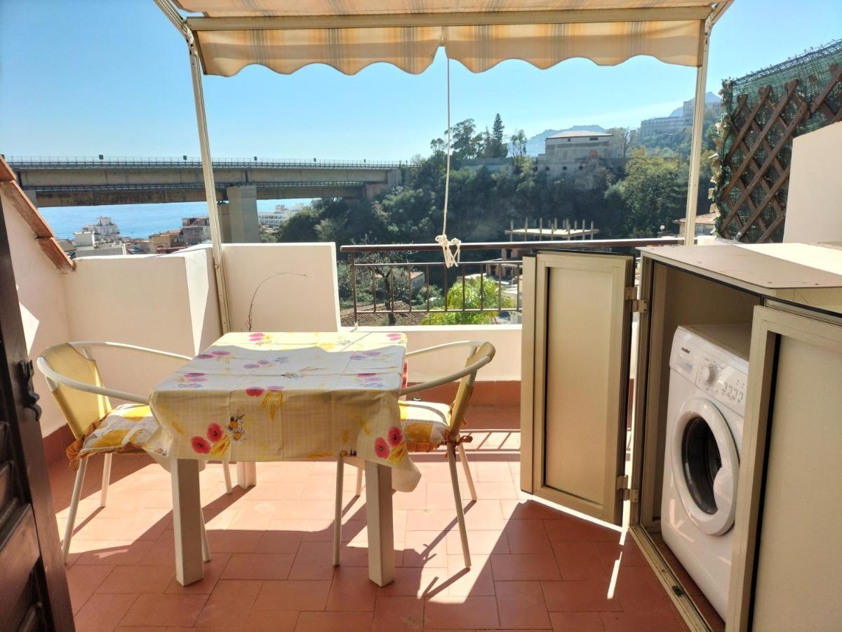 Casa Vacanza Da Rosa Letojanni Bagian luar foto
