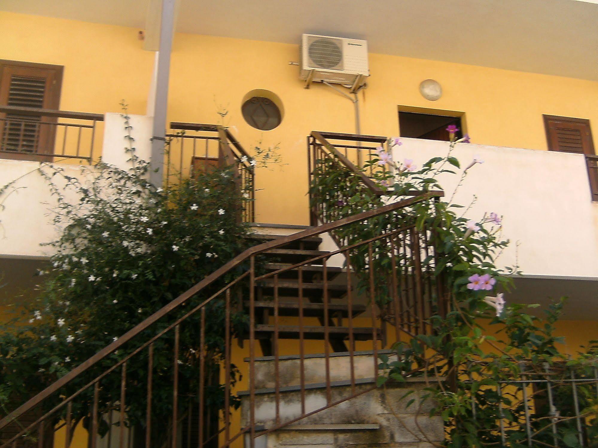 Casa Vacanza Da Rosa Letojanni Bagian luar foto