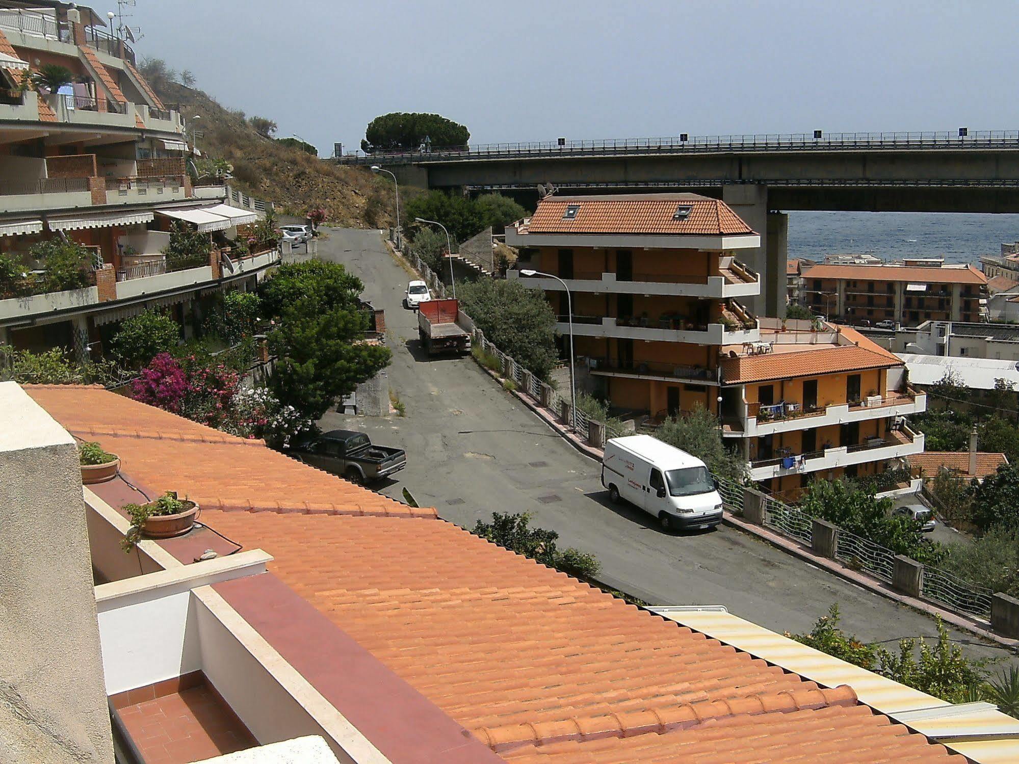 Casa Vacanza Da Rosa Letojanni Bagian luar foto
