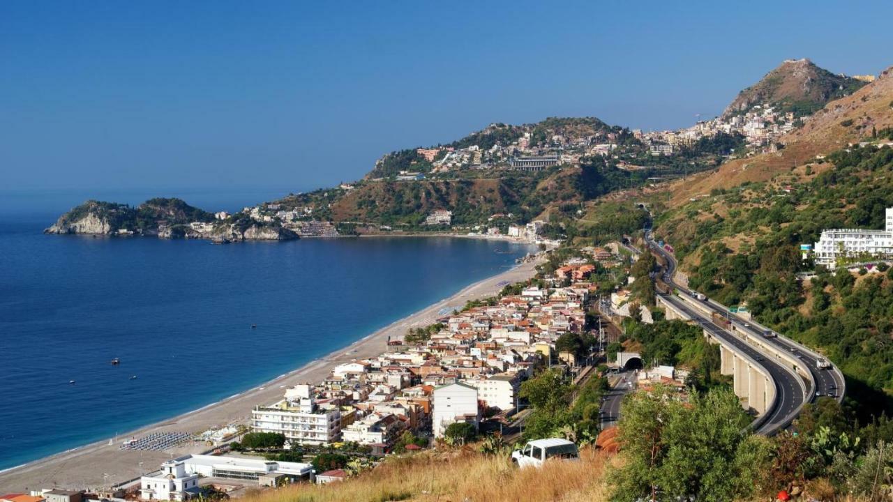 Casa Vacanza Da Rosa Letojanni Bagian luar foto